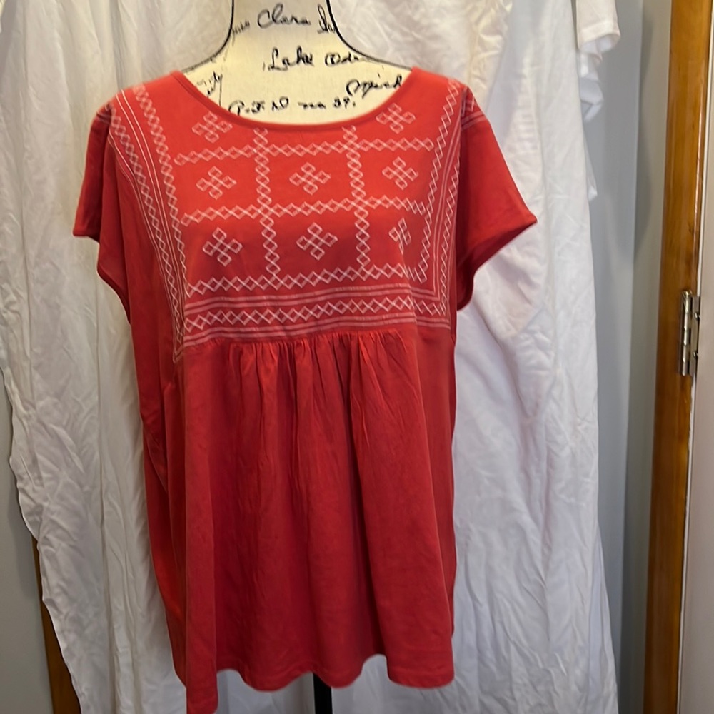 Gloria Vanderbilt Womens Embroidered Top